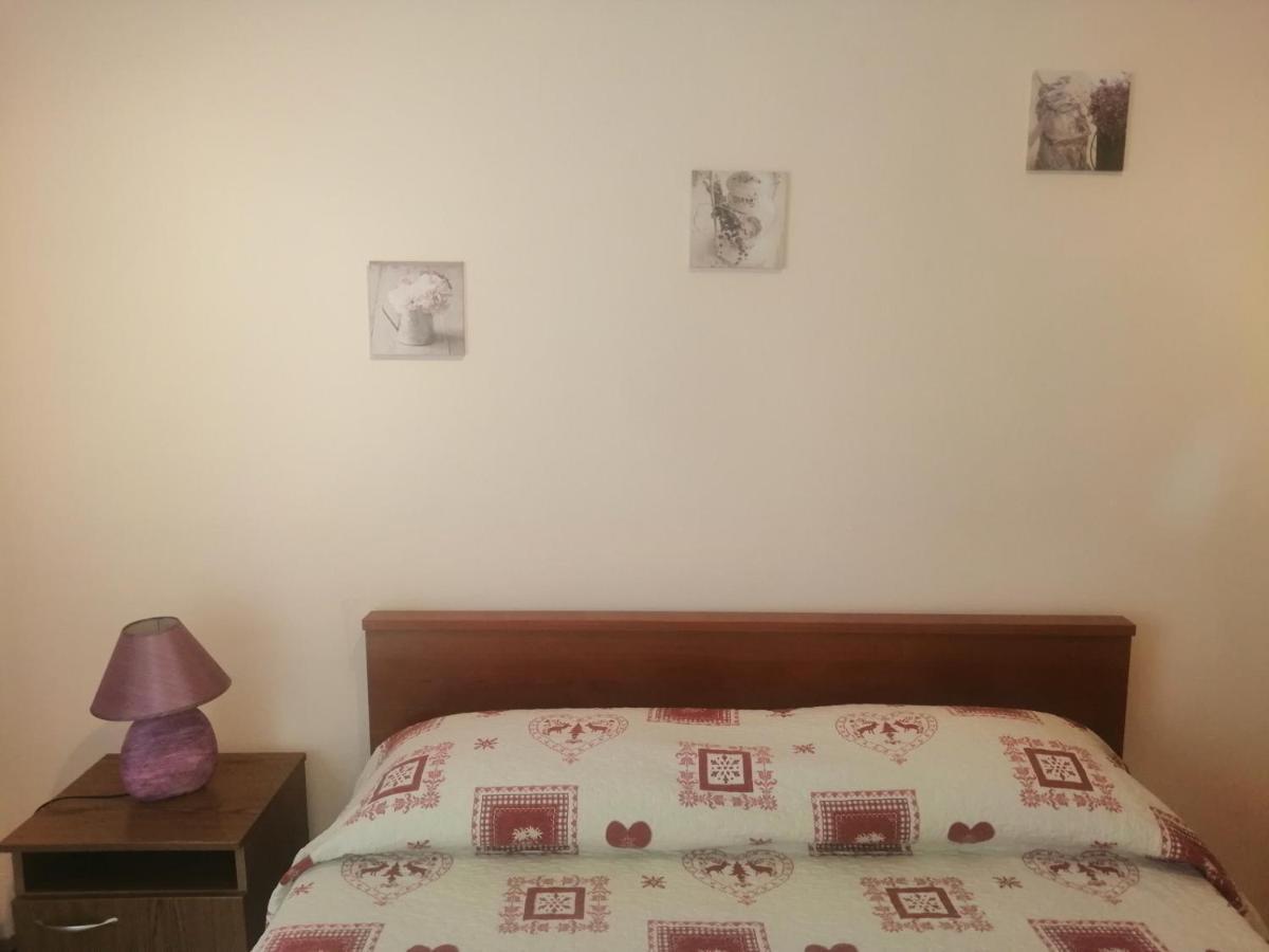 Apartment Vera, 80 M From The Sea Novigrad Istria Eksteriør bilde